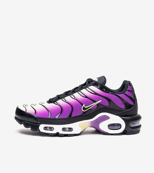 N Sneakers