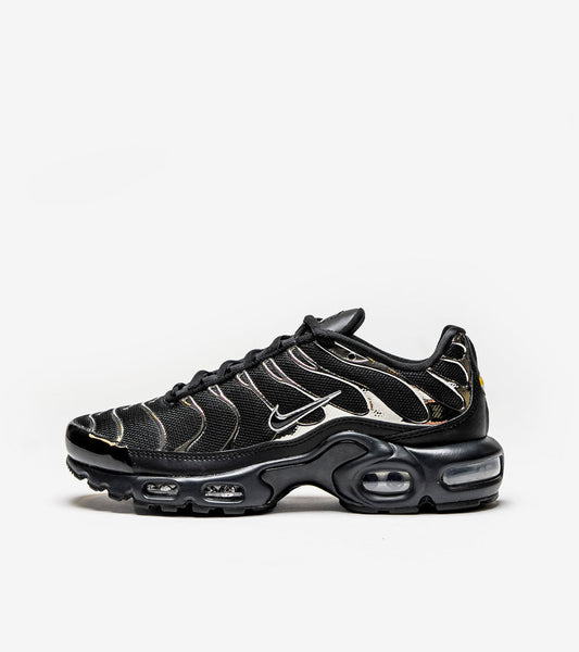 N Sneakers