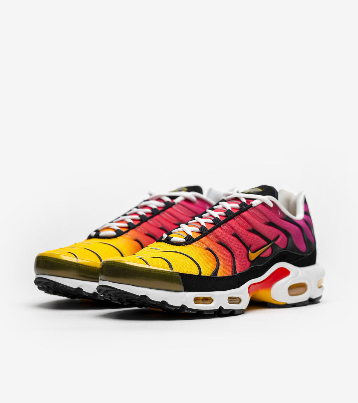 N Sneakers