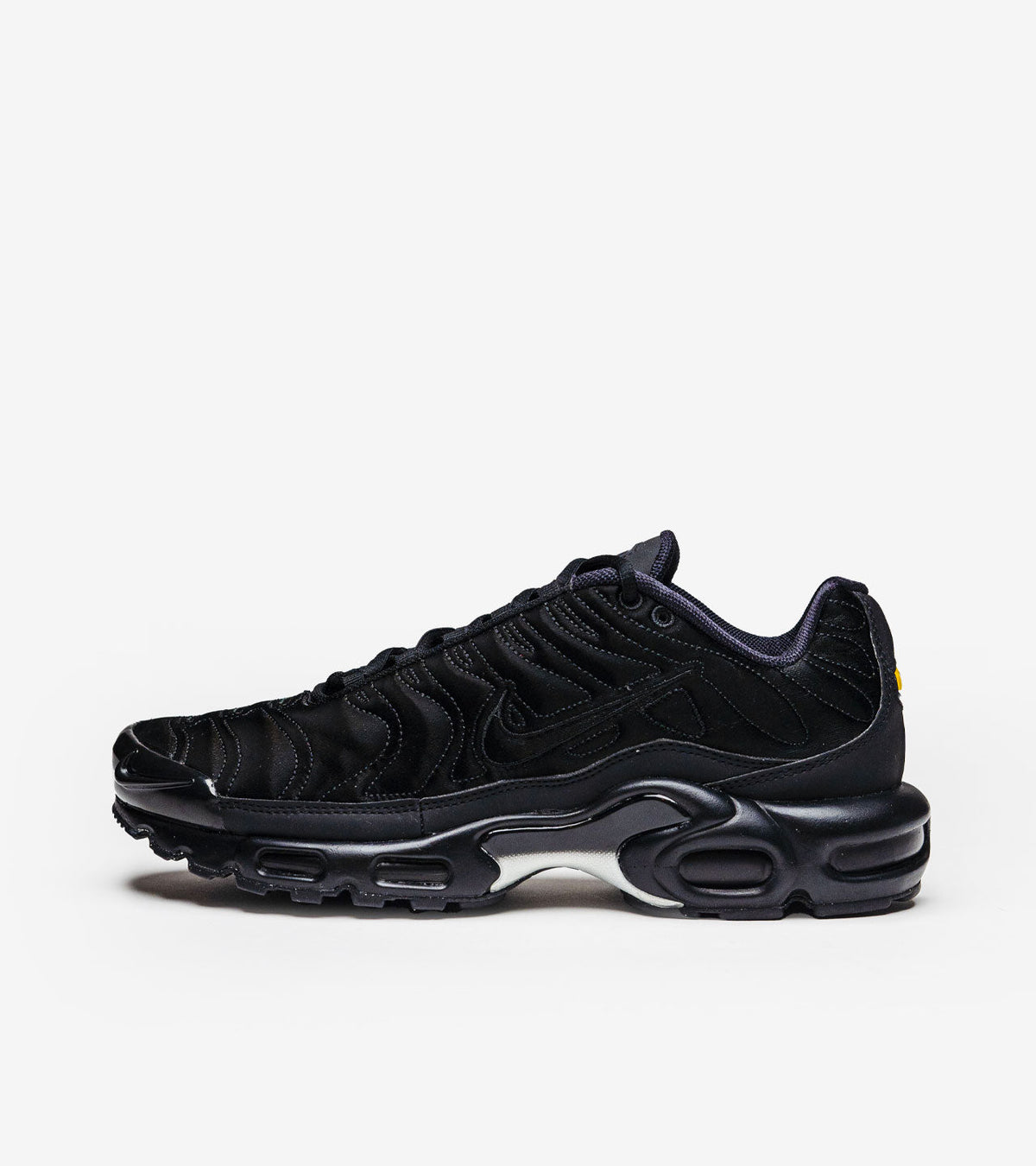 N Sneakers