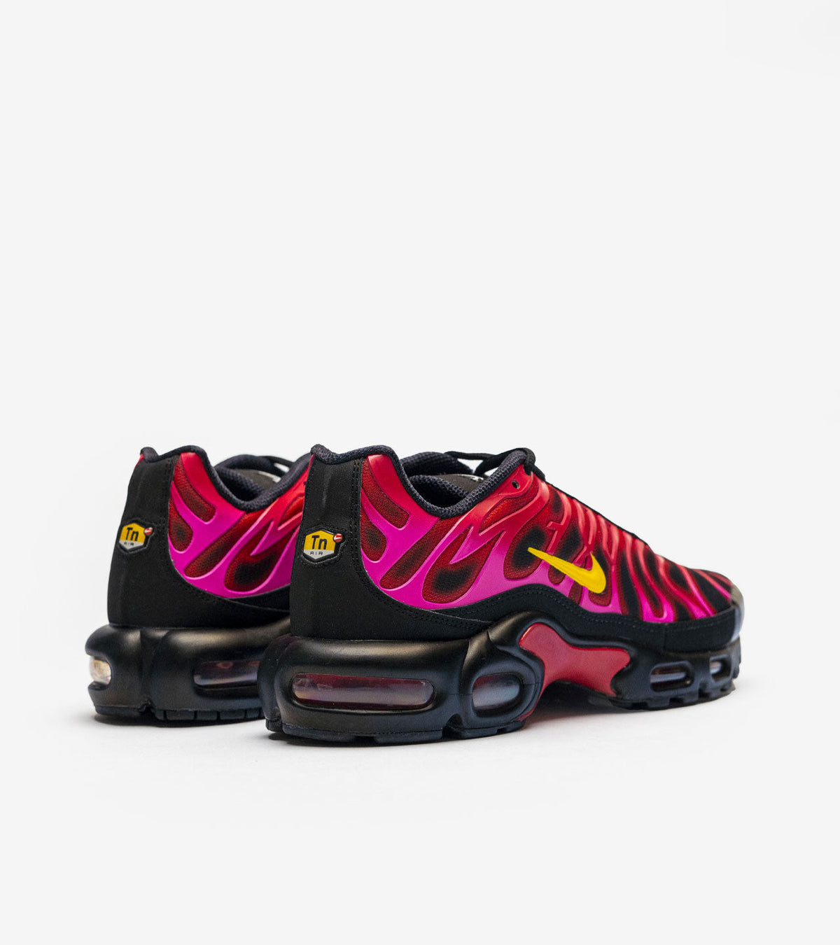 N Sneakers