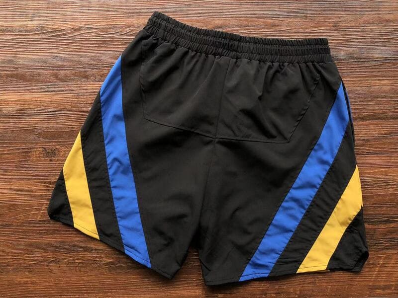 R Shorts