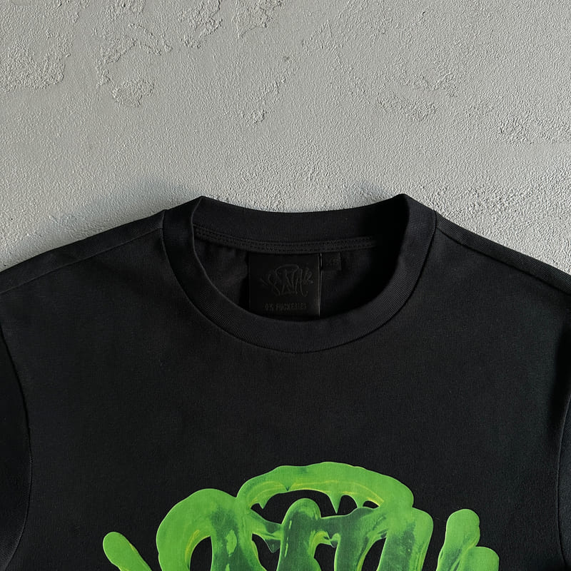 S t-shirt