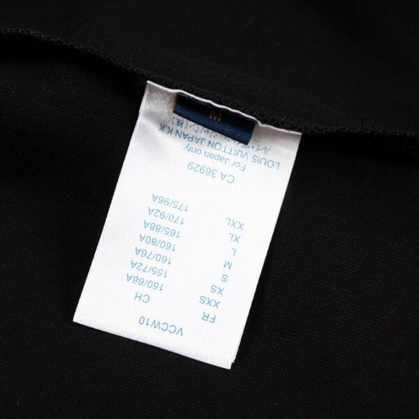 L t-shirt