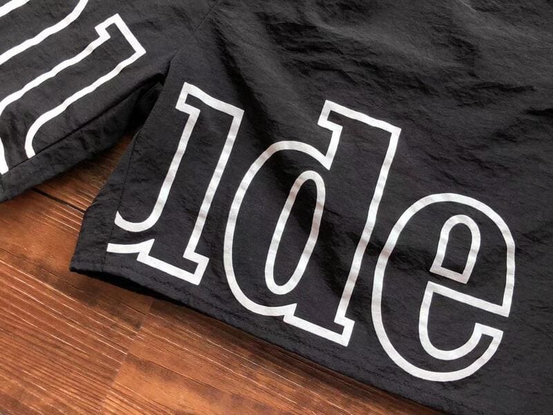 R Shorts 'Black'