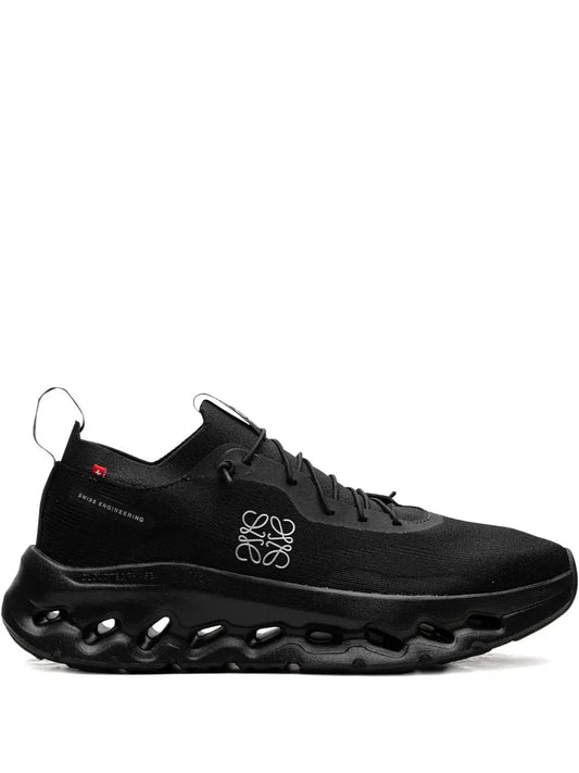 OC Sneakers