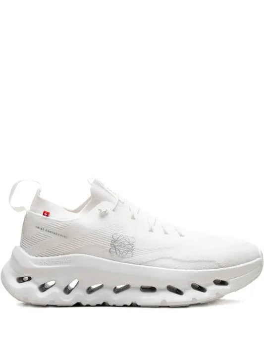 OC Sneakers