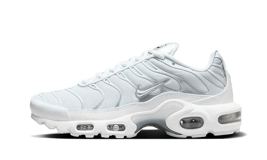 N Sneakers