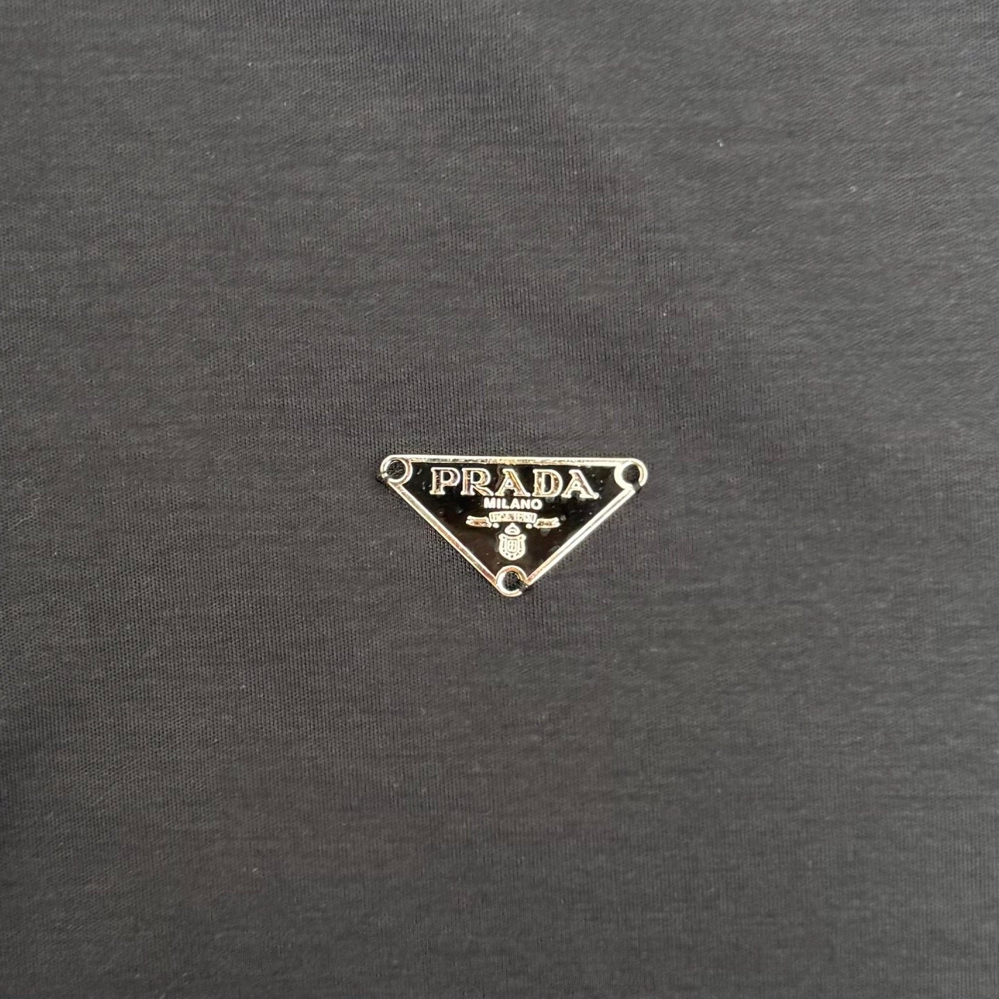 P t-shirt